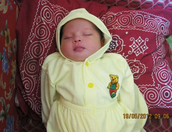 Sinta Rusliani, 11 Bulan, Perempuan