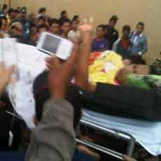 Penumpang KM Lambelu Mengamuk di Atas Kapal, 18 Orang Luka Bacok