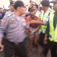 18 Penumpang Kapal Lambelu Dibacok, Saksi: Pelaku Kumandangkan Takbir