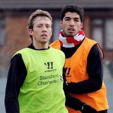 Lucas Leiva: Kami Semua Berharap Suarez Bertahan di Liverpool