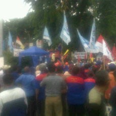 Ratusan Staf RS Sumber Waras Tuntut Kenaikan Gaji