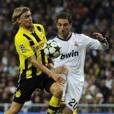 Madrid Menang 2-0, Dortmund Lolos ke Final