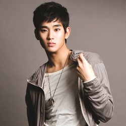 Kim Soo Hyun Ingin Menikah di Usia 41 Tahun