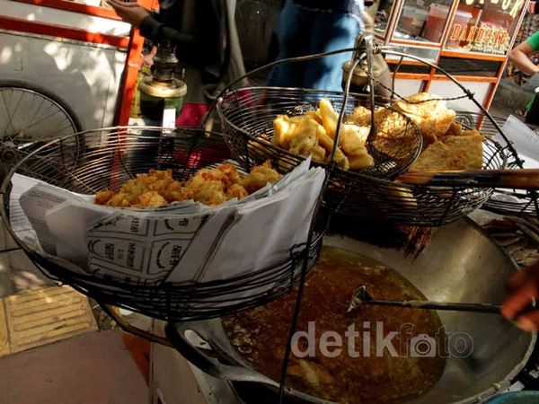 Tukang Gorengan Hingga Pecel Menyemut di HI