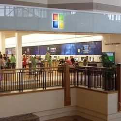 Toko Microsoft Tantang Apple Store