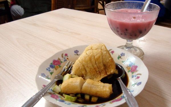 Mampir ke Pempek Favorit di Pasar Minggu Mampir ke Pempek Favorit di Pasar Minggu