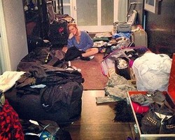 Masuk Rehab, Lindsay Lohan Packing Baju untuk 270 Look