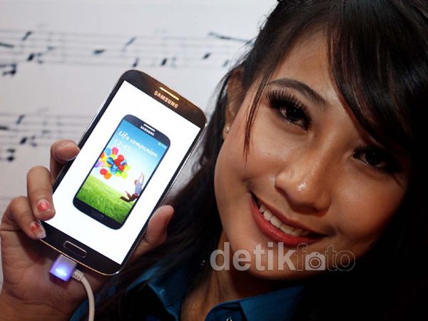 Galaxy S4 Tancap Gas di Indonesia