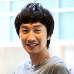 Wah, Ada Lee Kwang Soo di Game Bow for Kakao!