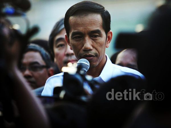 Jokowi Luncurkan Proyek MRT
