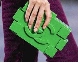 Tas Lego Chanel Seharga Rp 80 Jutaan Jadi Favorit Selebriti