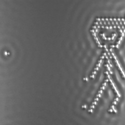 Unik! Film Ini Dibuat dengan Unsur Atom