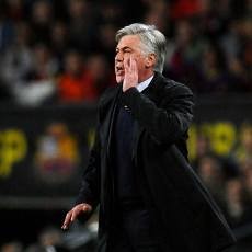 Fans PSG Minta Ancelotti Tak Pindah ke Madrid