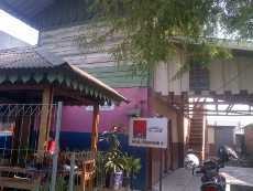 Dikepung Asap Pabrik & SPP Seikhlasnya, Sekolah Ini Bertahan