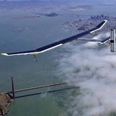 Wow! Pesawat Bertenaga Surya Diluncurkan di AS