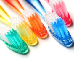 Teknik Menyisir dengan Sikat Gigi Agar Rambut Lebih Rapi 