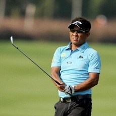 Hari Kedua, Thongchai Jaidee Gantian Memimpin