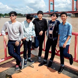 Berawal dari Email, Capung Java Jive Produseri Graduate 