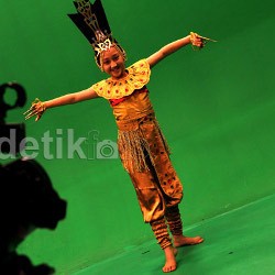 Berubah Jadi Pendekar, Sandrina Dihadiahi Banyak Pujian