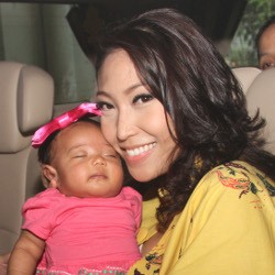 Demi ASI, Ayu Dewi Tak Peduli Tubuhnya Jadi Jelek