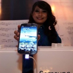 Samsung Galaxy S4 Laku 3.500 Unit di Indonesia