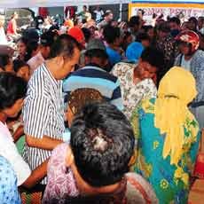 Gula 1.200 Kg Ludes Diserbu Dalam 1 Jam