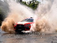 Beradu Gesit di Rally of Celebes