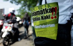 Kampanye Trotoar Aman di Gelar di Sudirman-Tugu Tani, Sukses?