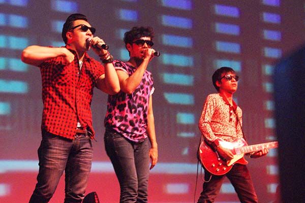 The  Upstairs, White Shoes and the Couples Company, The S.I.G.I.T., Rock N Roll Mafia, Agrikulture, Homogenic di A Create