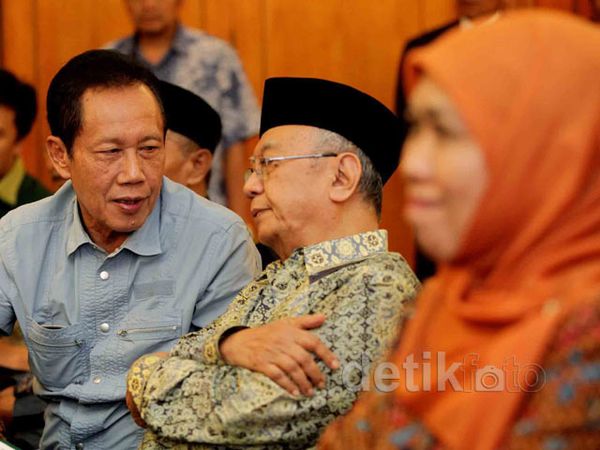 Bang Yos Dukung Khafifah Maju Pilkada Jatim