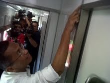 Dahlan Iskan: Banyak Wanita Pakai Jeans, Toilet di Kereta Api Harus Duduk