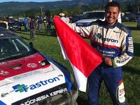 Rebut Podium, Rifat Sungkar Kibarkan Merah Putih di AS