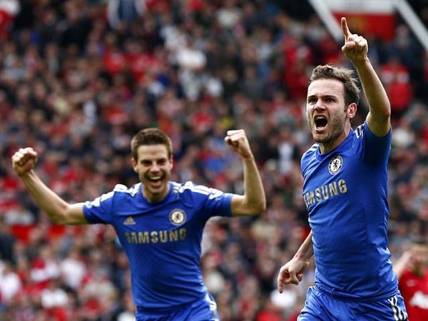 Chelsea Tundukkan MU di Old Trafford