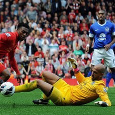 Si Merah Buruk Lawan Penghuni 10 Besar Musim Ini