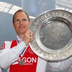 Belum Ingin Tinggalkan Ajax, De Boer Ingin Seperti Sir Alex