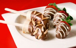 Ngemil Cokelat dan Kacang Enak 100 Kalori Saja!