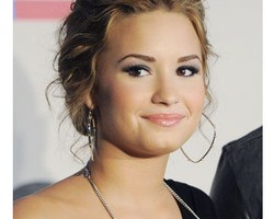 6 Selebriti yang Pernah Menjalani Rehabilitasi Narkoba