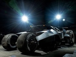 Replika Batmobile Buatan Orang Kaya