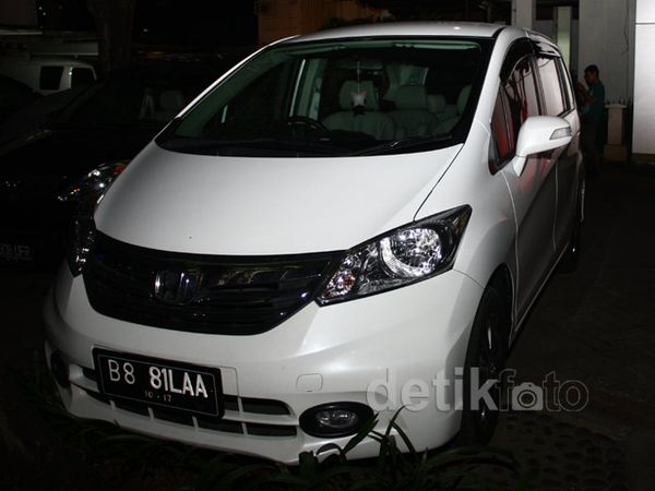 KPK Sita Honda Freed dari Teman Fathanah