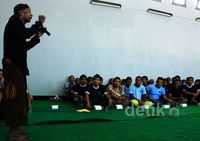 Sosialisasi Pemilu dengan Cara Dagelan