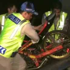 Dua Pembalap Liar Tewas Ditabrak Mobil di Nganjuk