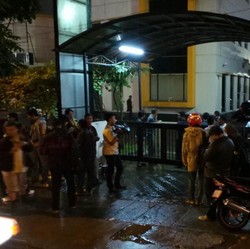 Jika Serius Dukung KPK, Elite PKS Bisa Perintahkan Buka Gerbang DPP
