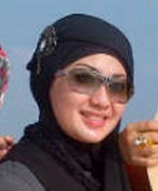 Ini Dia Tri Kurnia, Pedangdut Teman Wanita Fathanah