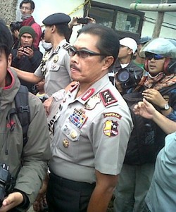 Wakapolri Datang & Warga Diminta Mundur, Satu Tembakan Masih Terdengar