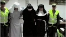 Selundupkan Kokain, 3 Wanita Berpakaian Biarawati Ditangkap di Kolombia