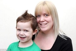 Bocah 4 Tahun Ini Harus Minum 20 Liter Air Tiap Hari untuk Bertahan Hidup