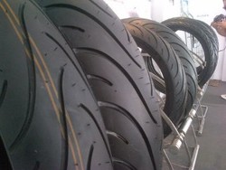 Michelin Luncurkan 2 Ban Motor Tubeless