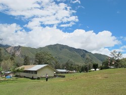 Desa Seindah Edensor, di Ujung Timur Indonesia