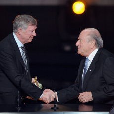 Apa Kata Blatter & Platini Soal Pensiunnya Fergie?