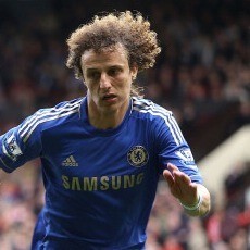 David Luiz Dikecam, Benitez Membela